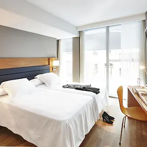 Century 3*, Barcelona Spanje